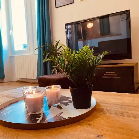 Under Roof * Clermont-Ferrand