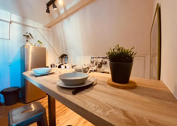 Under Roof Apartment