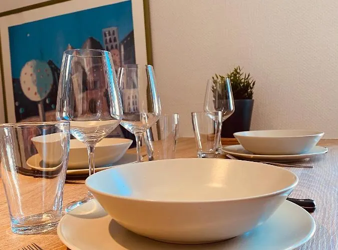 Under Roof كليرمونت-فيراند