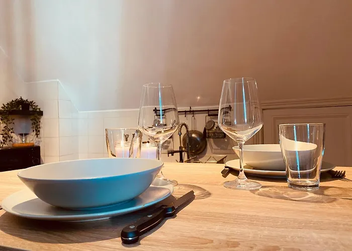 Under Roof * كليرمونت-فيراند